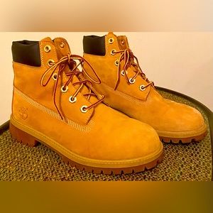 Timberland Womens size 5 Boots